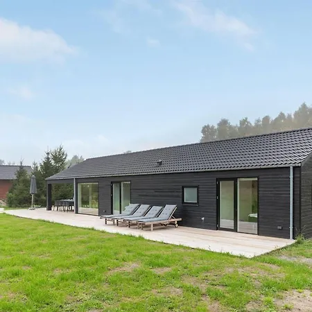 Iivo - 350m From The Sea By Interhome Feriehus *